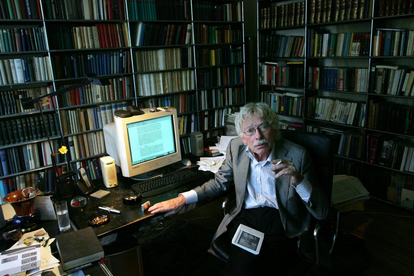 Cornelia Vismann and the cultural techniques of law